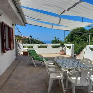 Appartamento Bosa Ampio Terrazzo Con Vista, Magomadas